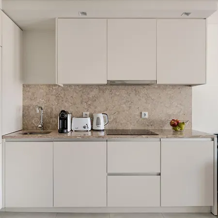 Apartament Lx Living, 2 Bed Retreat *