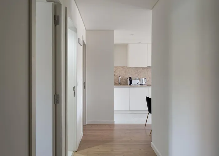 Lx Living, 2 Bed Retreat