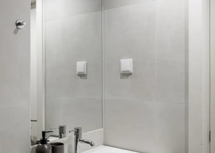 Lx Living, 2 Bed Retreat شقة