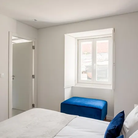 Bright Ajuda Apartment, 2 Bedrooms & Ac * ליסבון