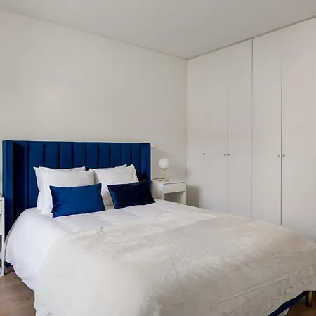 Lx Living, 2 Bed Retreat Lissabon